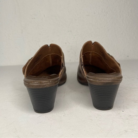 b.o.c. Brown buckle strap slip on leather mules - Picture 7 of 8